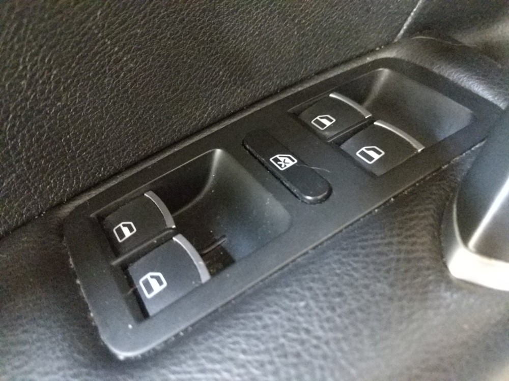 2016 Volkswagen Passat - Driver Power Windows/Lock Control