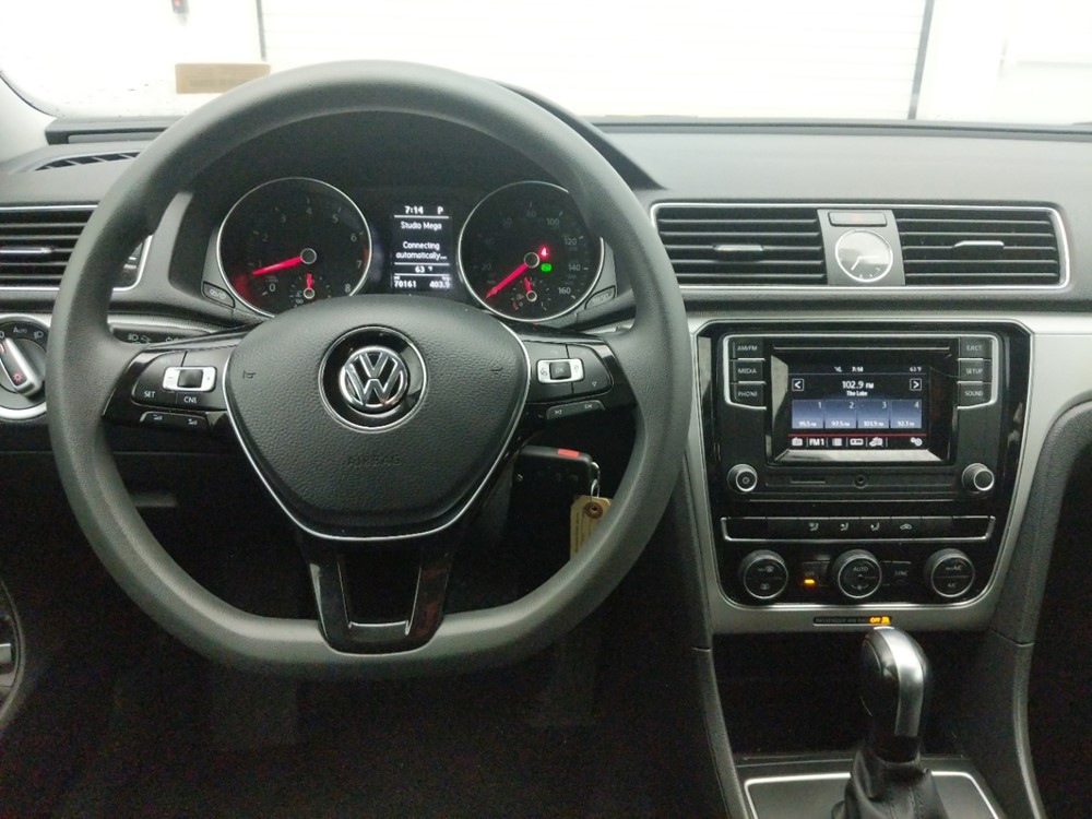 2016 Volkswagen Passat - Driver Dash