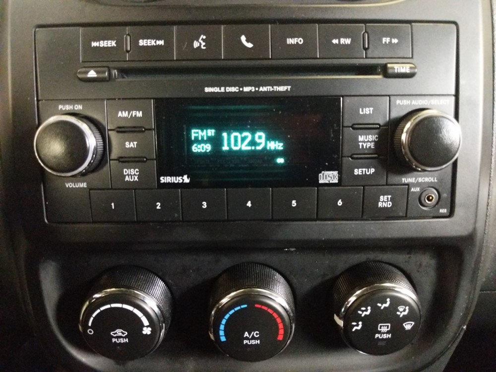 2017 Jeep Compass - Stereo Package