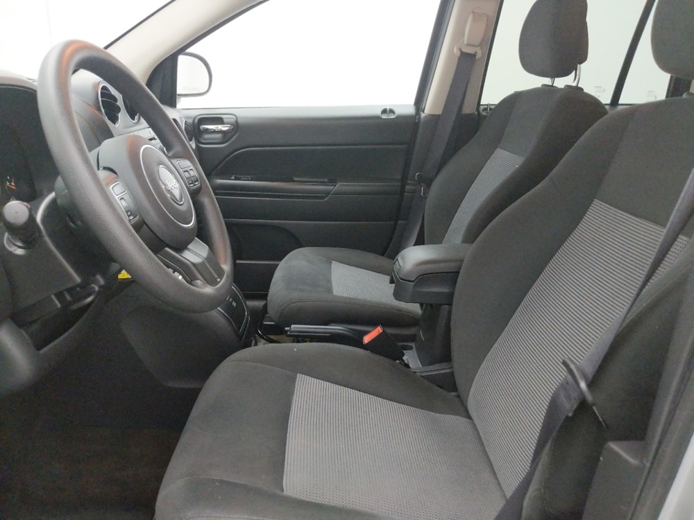 2017 Jeep Compass - Driver Front Seat