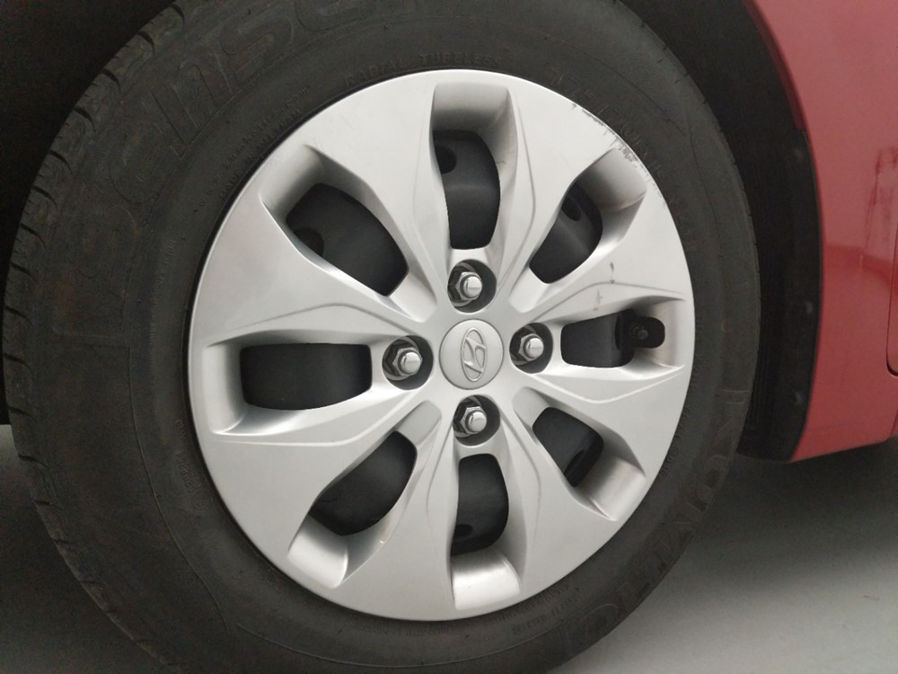 2017 Hyundai Accent - Wheel