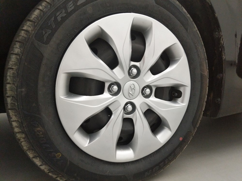2017 Hyundai Accent - Wheel