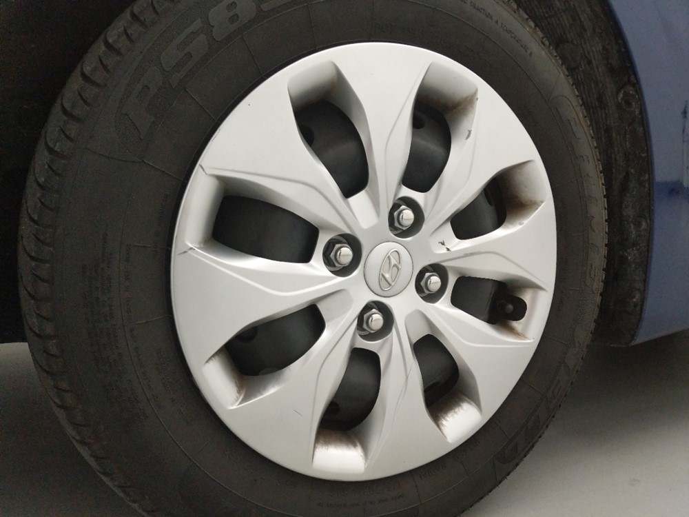 2017 Hyundai Accent - Wheel