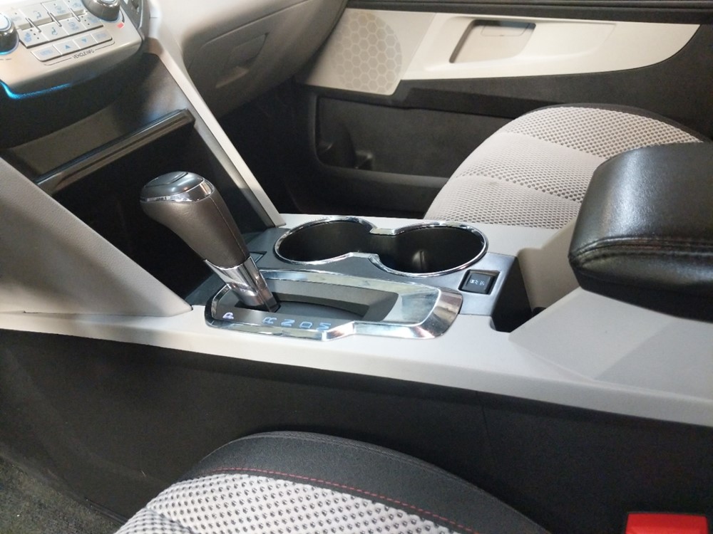2017 Chevrolet Equinox - Center Console/Cup Holders
