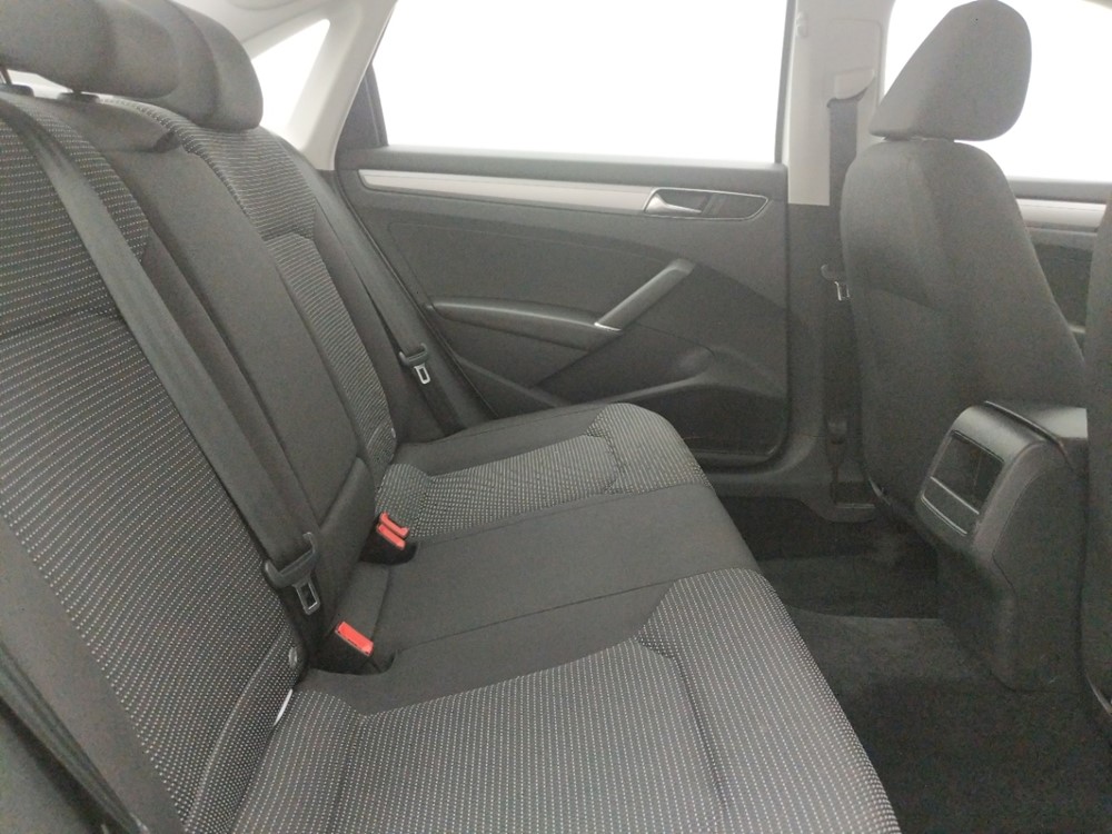 2017 Volkswagen Passat - Passenger Rear Seat