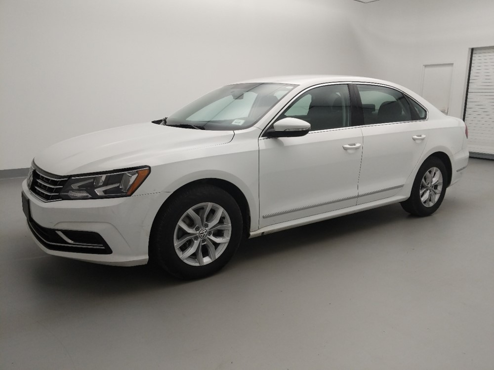 2017 Volkswagen Passat - Driver Front Side