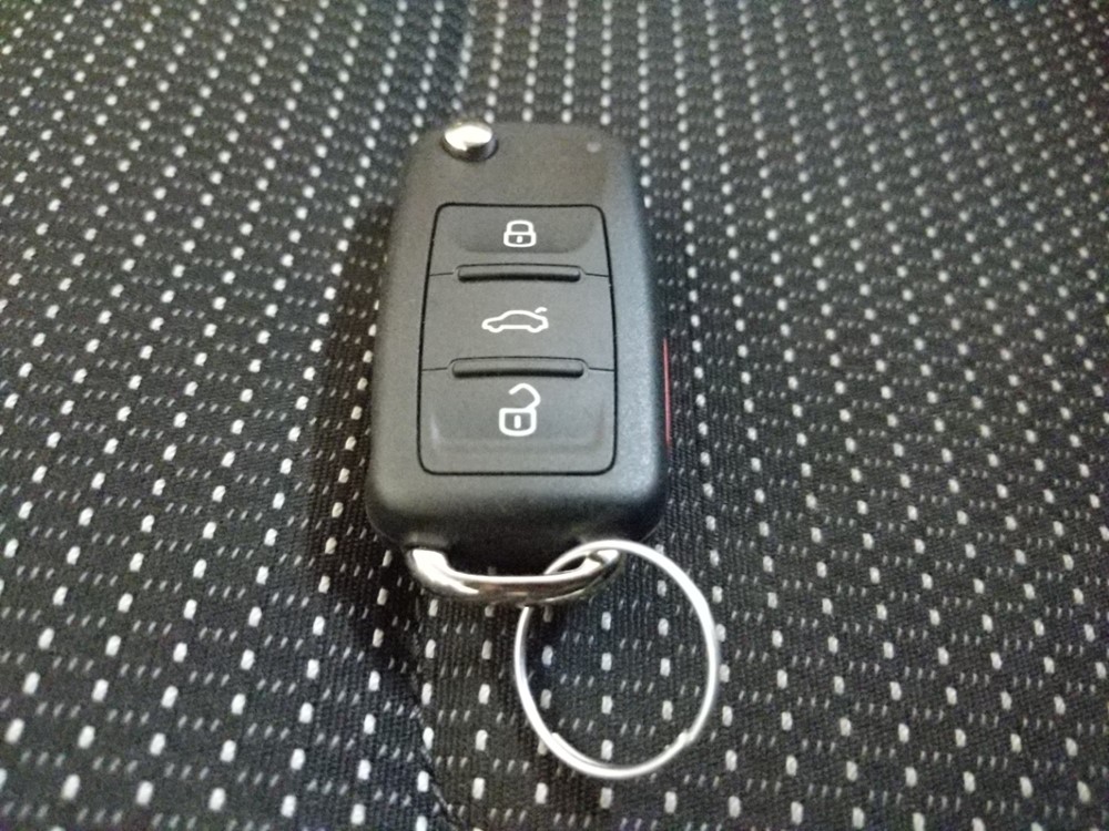 2017 Volkswagen Passat - Keys