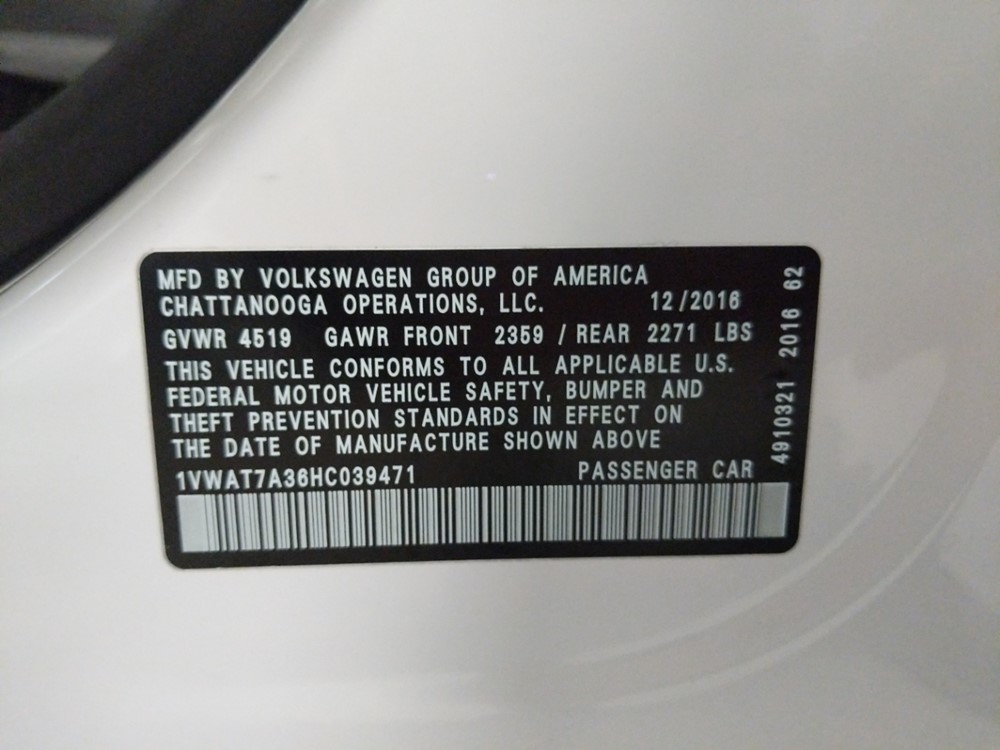2017 Volkswagen Passat - VIN Plate