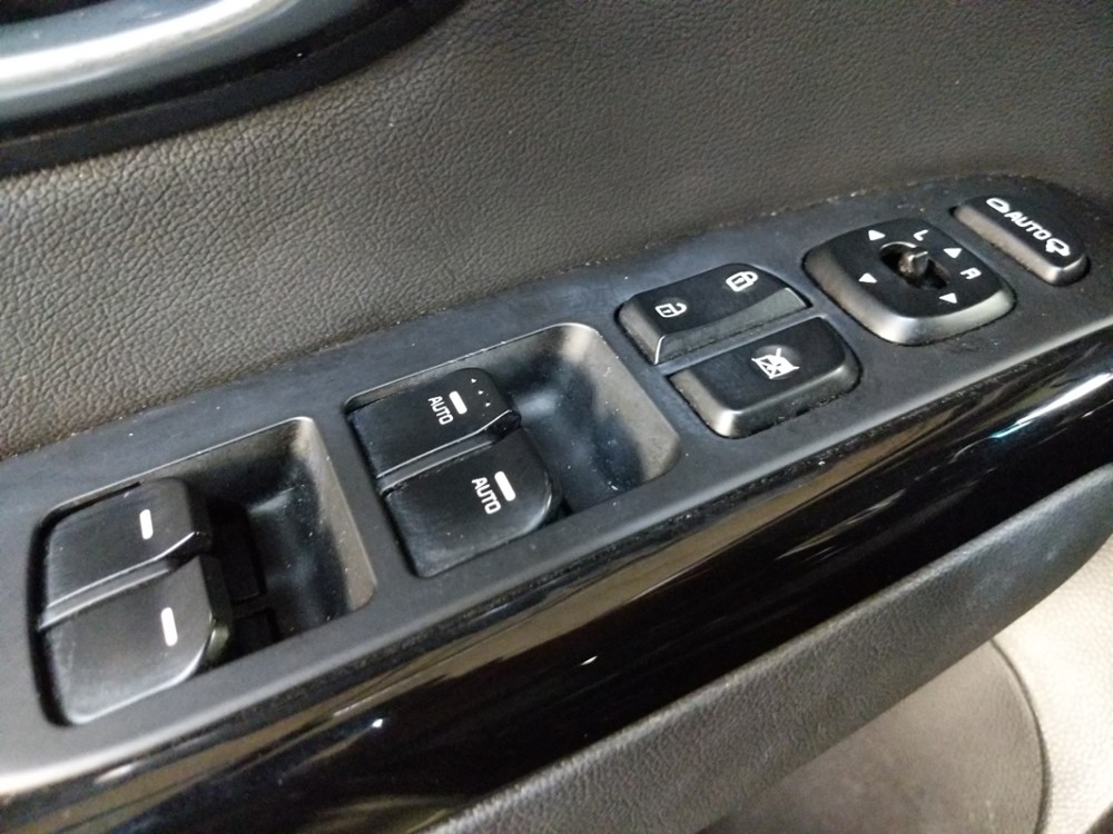 2014 Kia Soul - Driver Power Windows/Lock Control