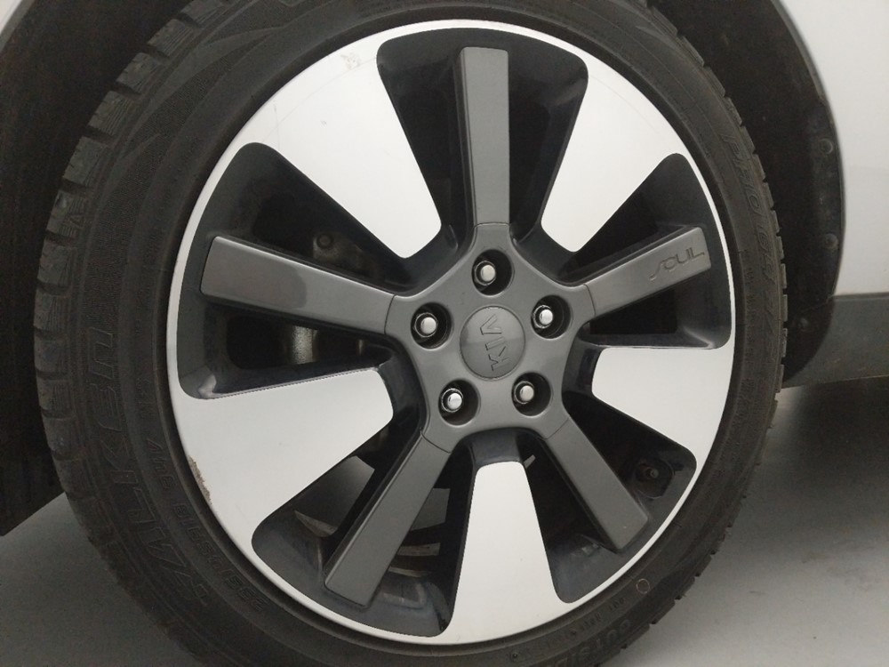 2014 Kia Soul - Wheel