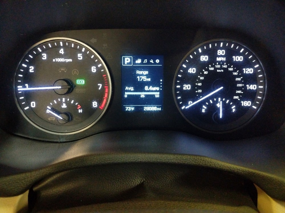 2016 Hyundai Tucson - Odometer Close Up