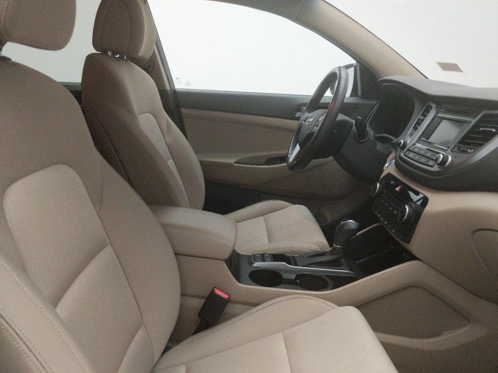 2016 Hyundai Tucson - Passenger Front Seat