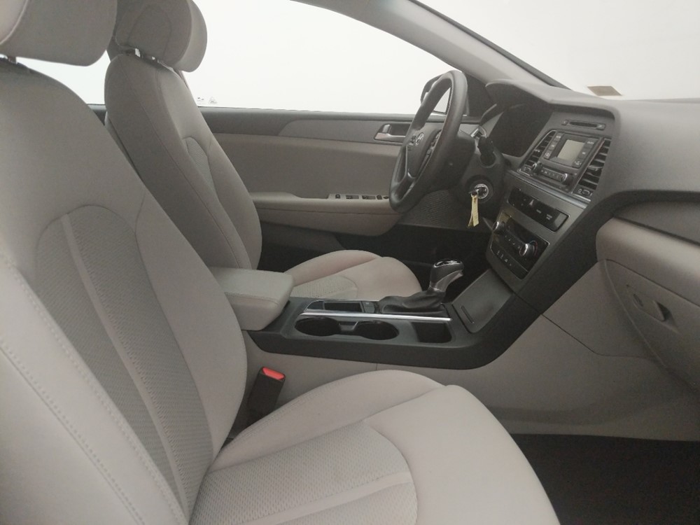 2017 Hyundai Sonata - Passenger Front Seat