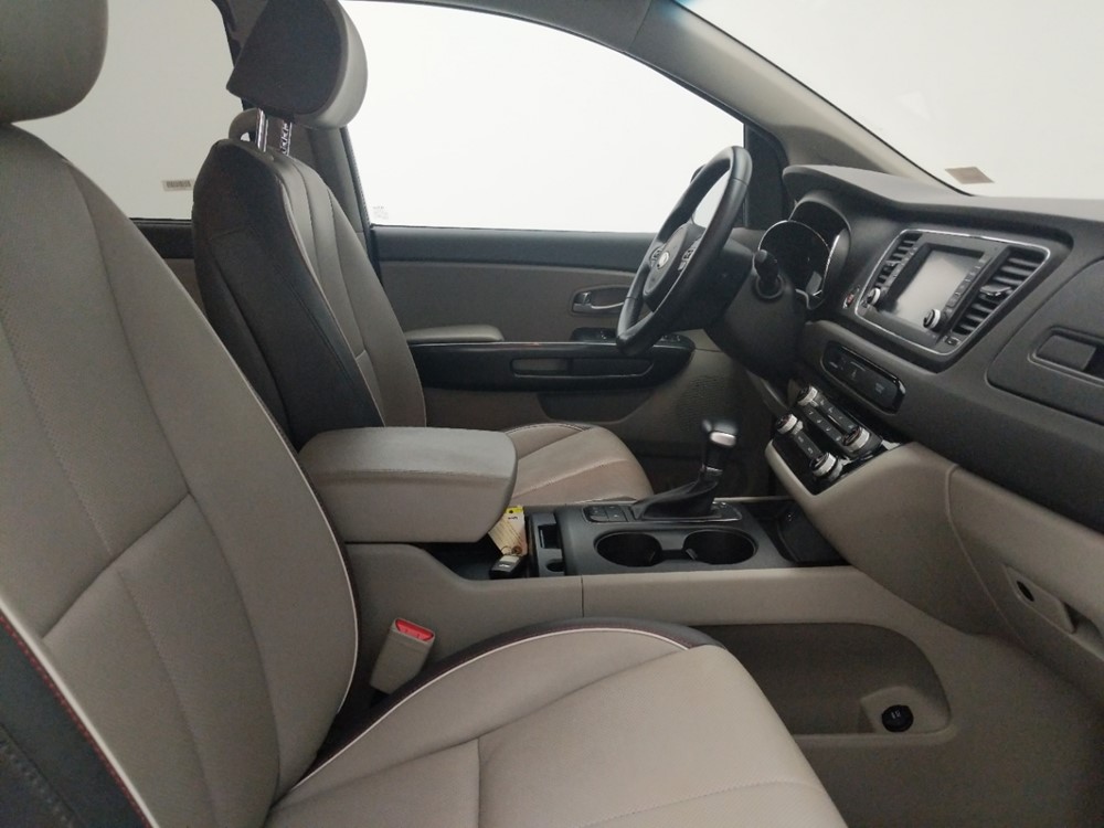 2018 Kia Sedona - Passenger Front Seat
