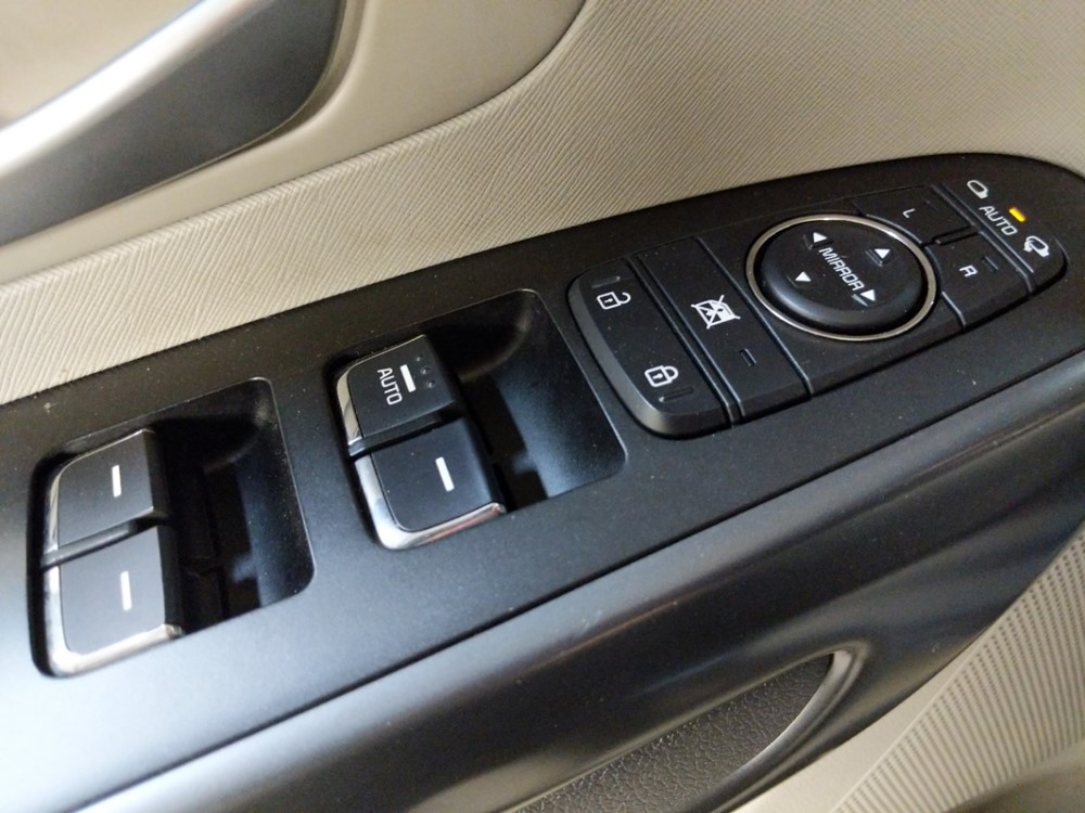 2018 Kia Sedona - Driver Power Windows/Lock Control
