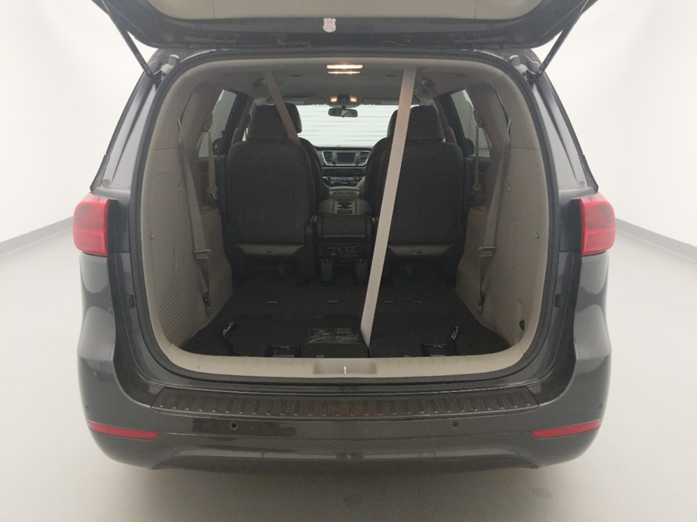 2018 Kia Sedona - Trunk