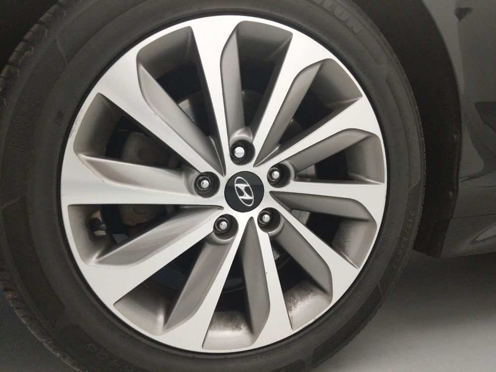 2015 Hyundai Sonata - Wheel