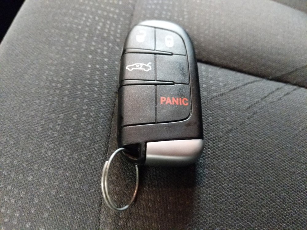 2016 Chrysler 200 - Keys