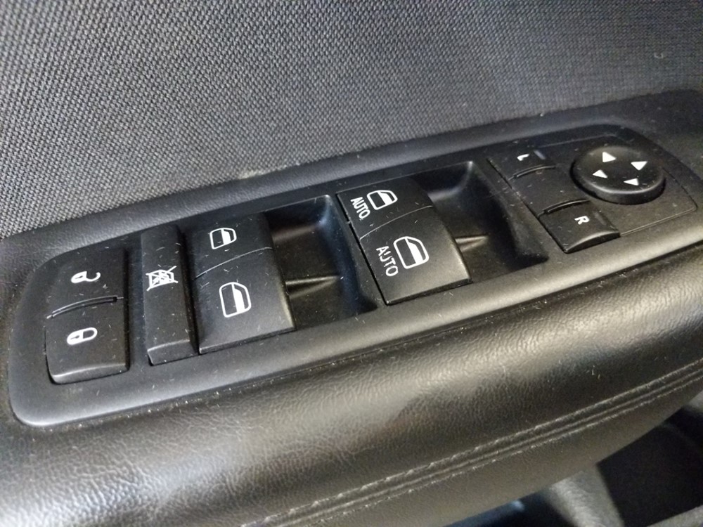 2016 Chrysler 200 - Driver Power Windows/Lock Control