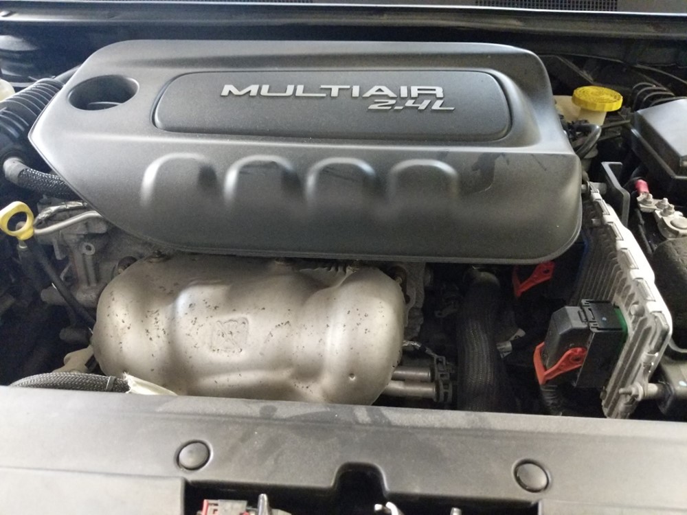 2016 Chrysler 200 - Engine
