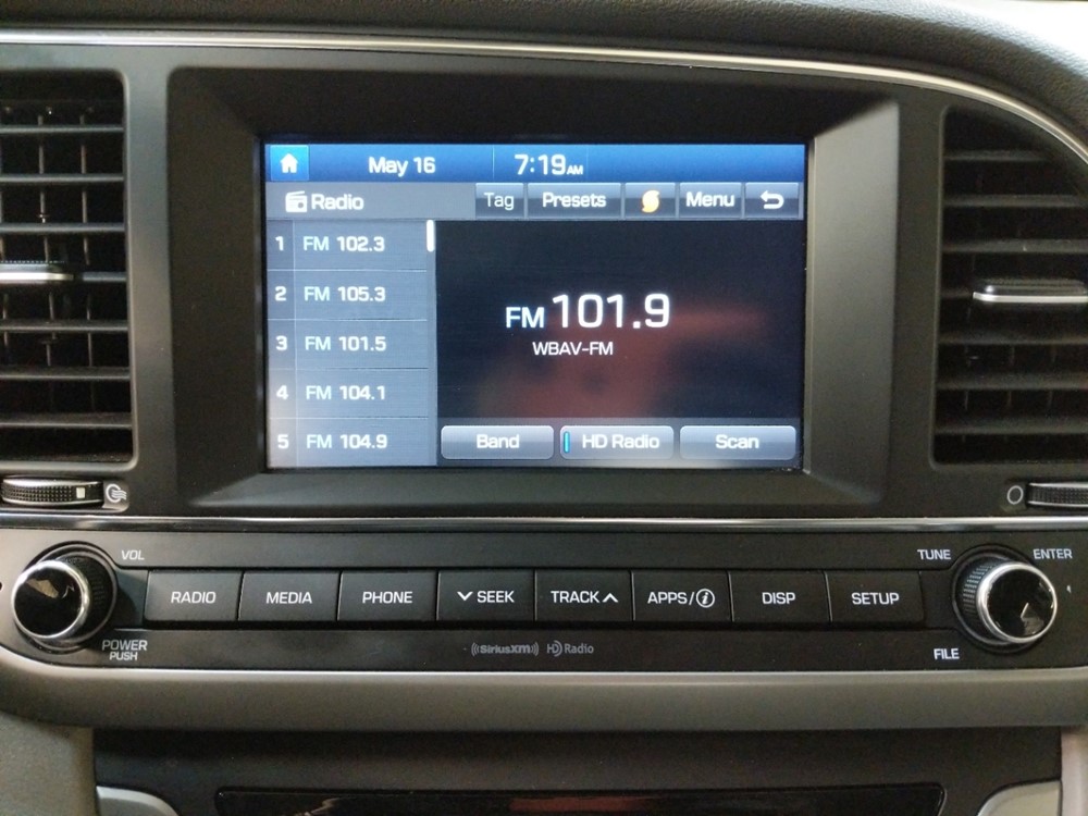 2018 Hyundai Elantra - Stereo Package