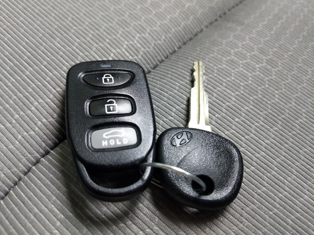 2018 Hyundai Elantra - Keys