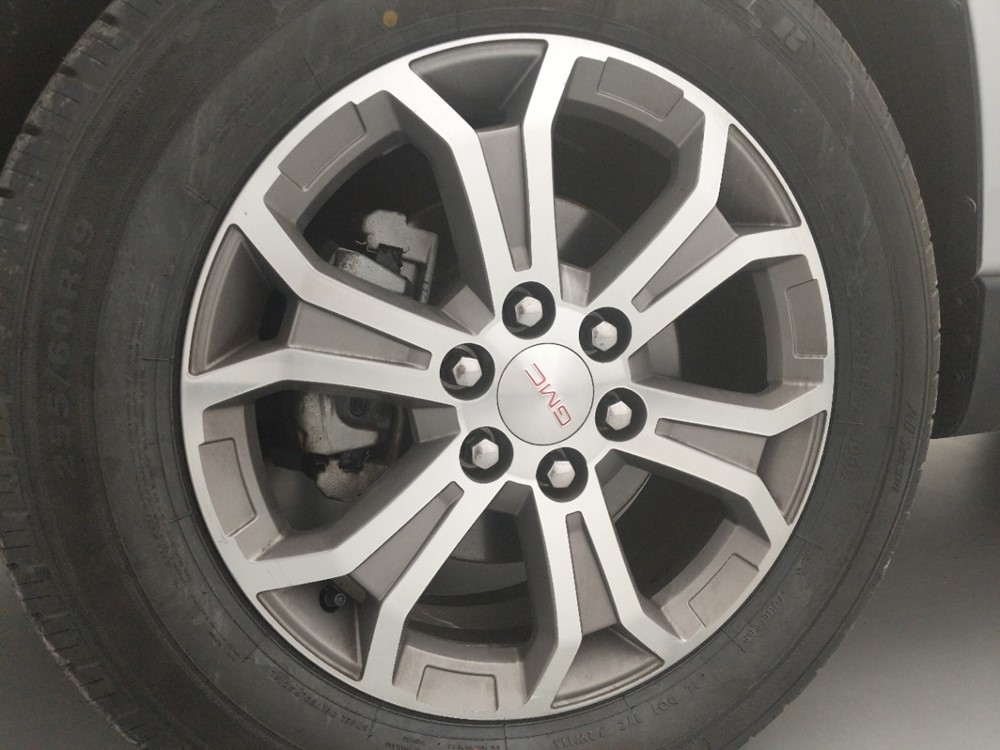 2013 GMC Acadia - Wheel