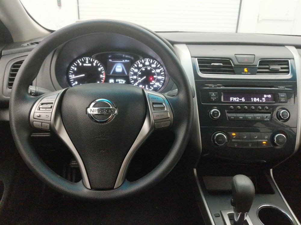 2015 Nissan Altima - Driver Dash
