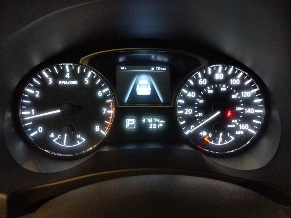 2015 Nissan Altima - Odometer Close Up