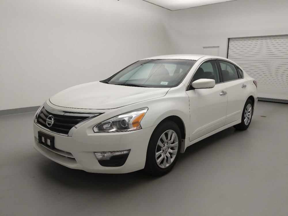 2015 Nissan Altima - Driver Front Bumper