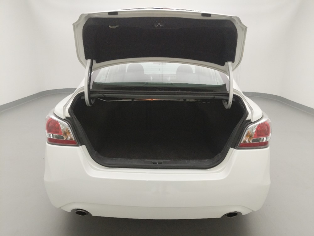 2015 Nissan Altima - Trunk