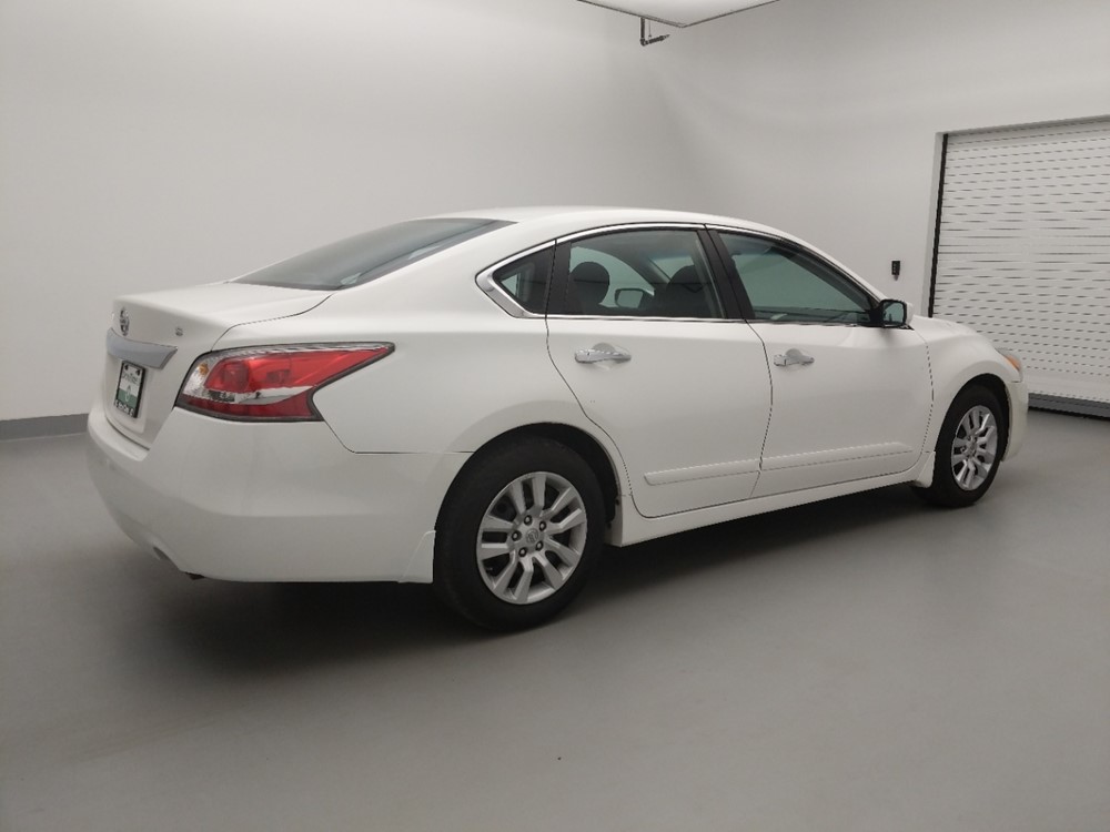 2015 Nissan Altima - Passenger Rear Side