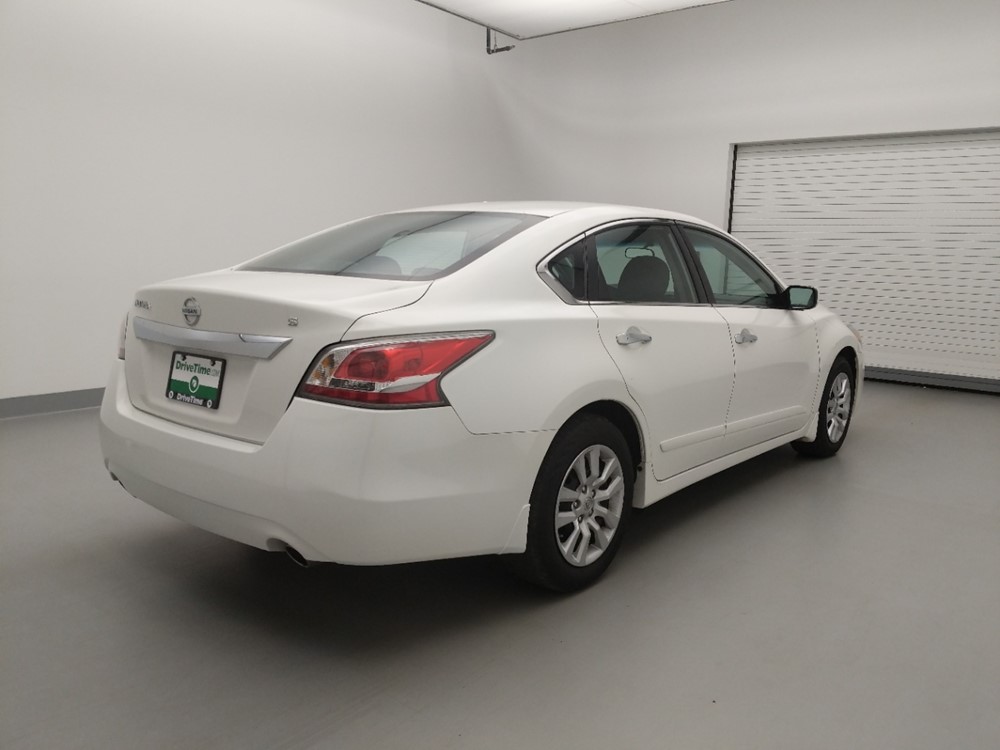 2015 Nissan Altima - Passenger Rear Bumper
