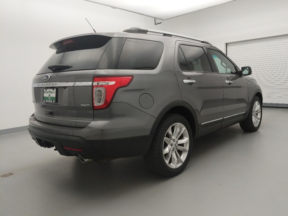2011 Ford Explorer - Passenger Rear Bumper
