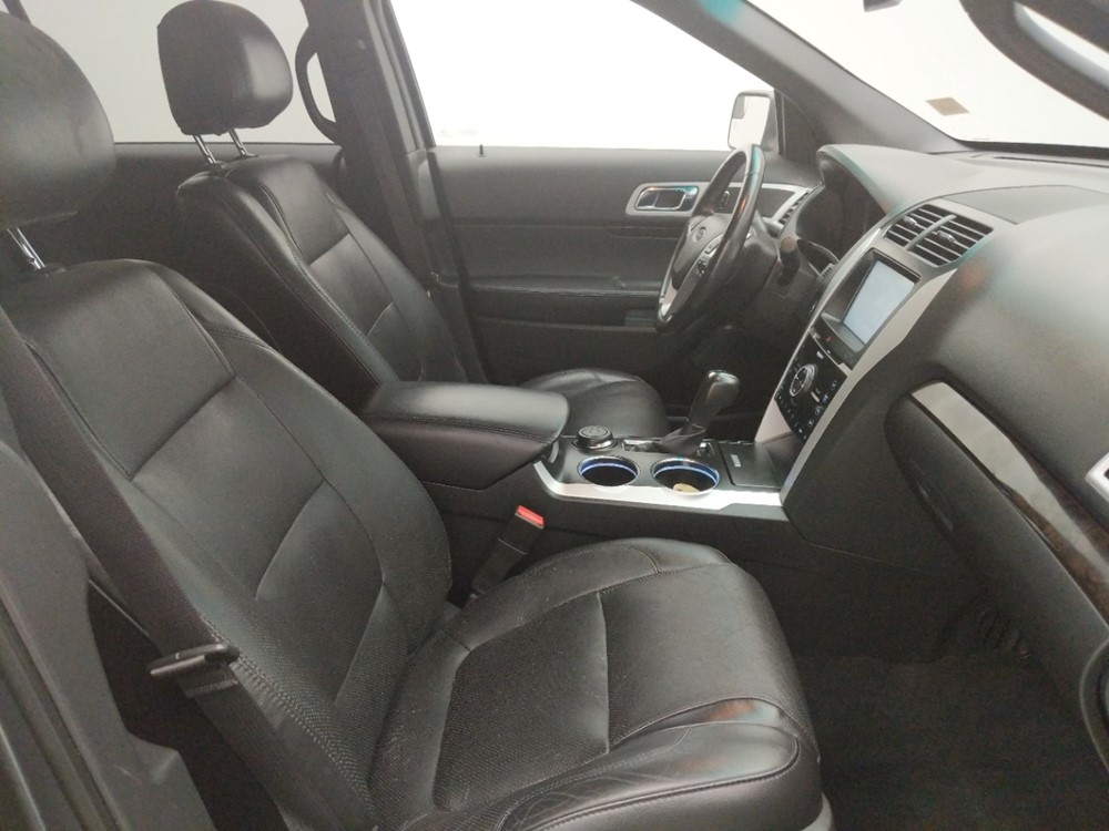 2011 Ford Explorer - Passenger Front Seat