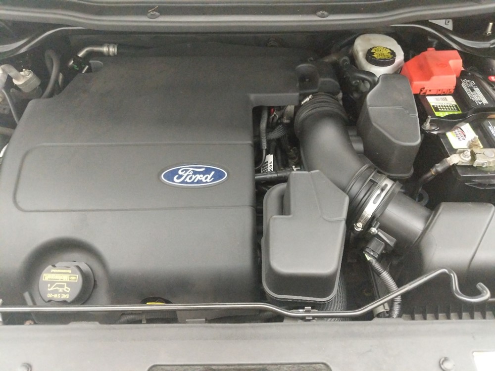 2011 Ford Explorer - Engine
