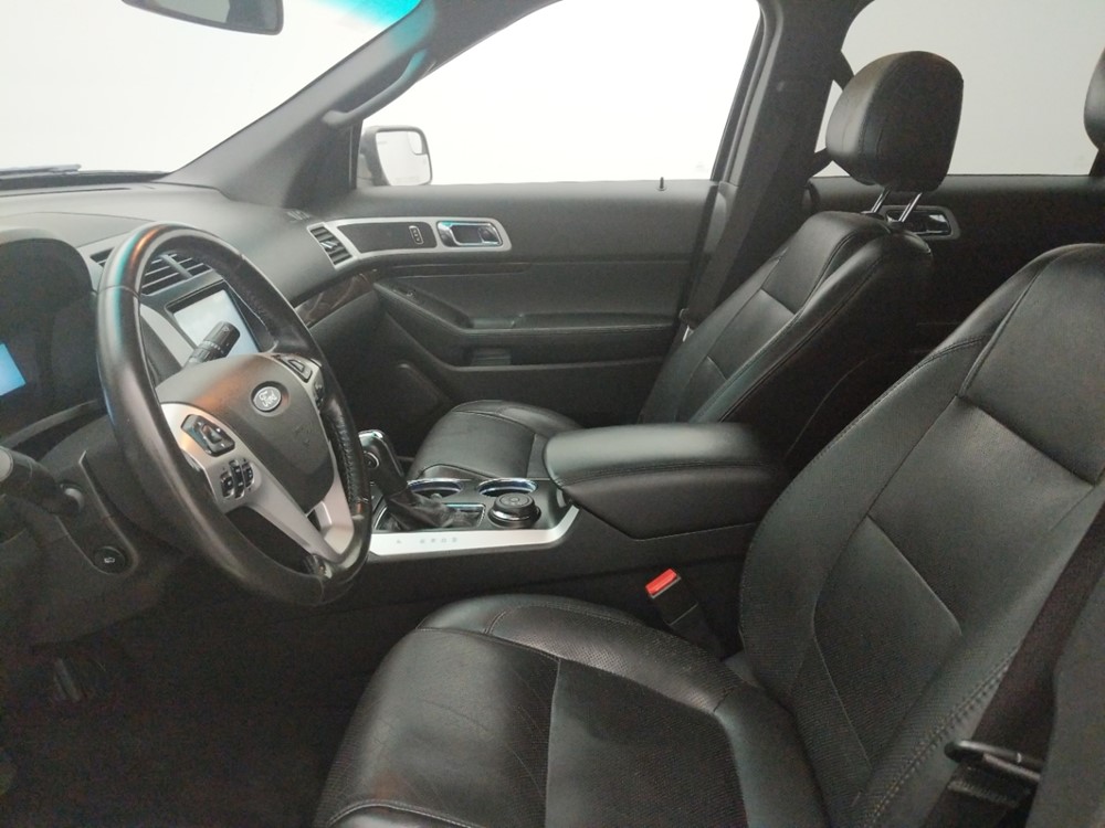 2011 Ford Explorer - Driver Front Seat