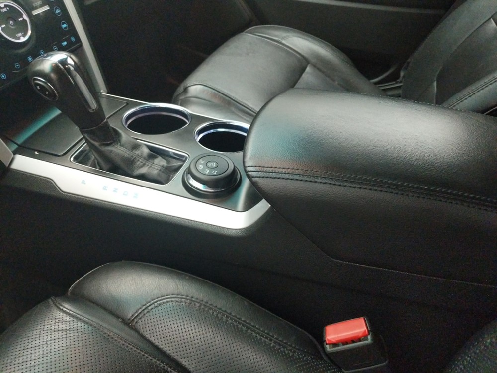 2011 Ford Explorer - Center Console/Cup Holders