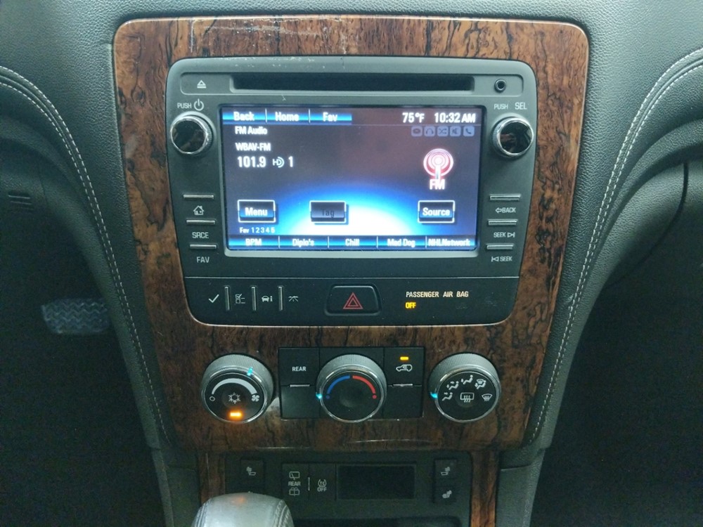 2013 Chevrolet Traverse - Stereo Package