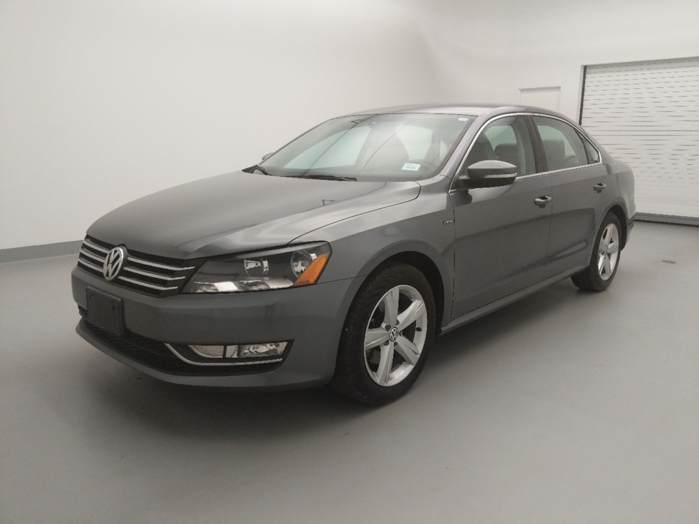 2015 Volkswagen Passat - Driver Front Bumper