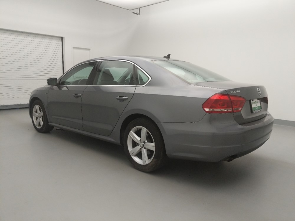 2015 Volkswagen Passat - Driver Rear Side