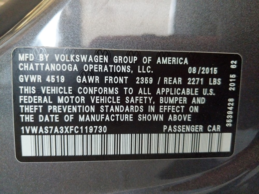 2015 Volkswagen Passat - VIN Plate