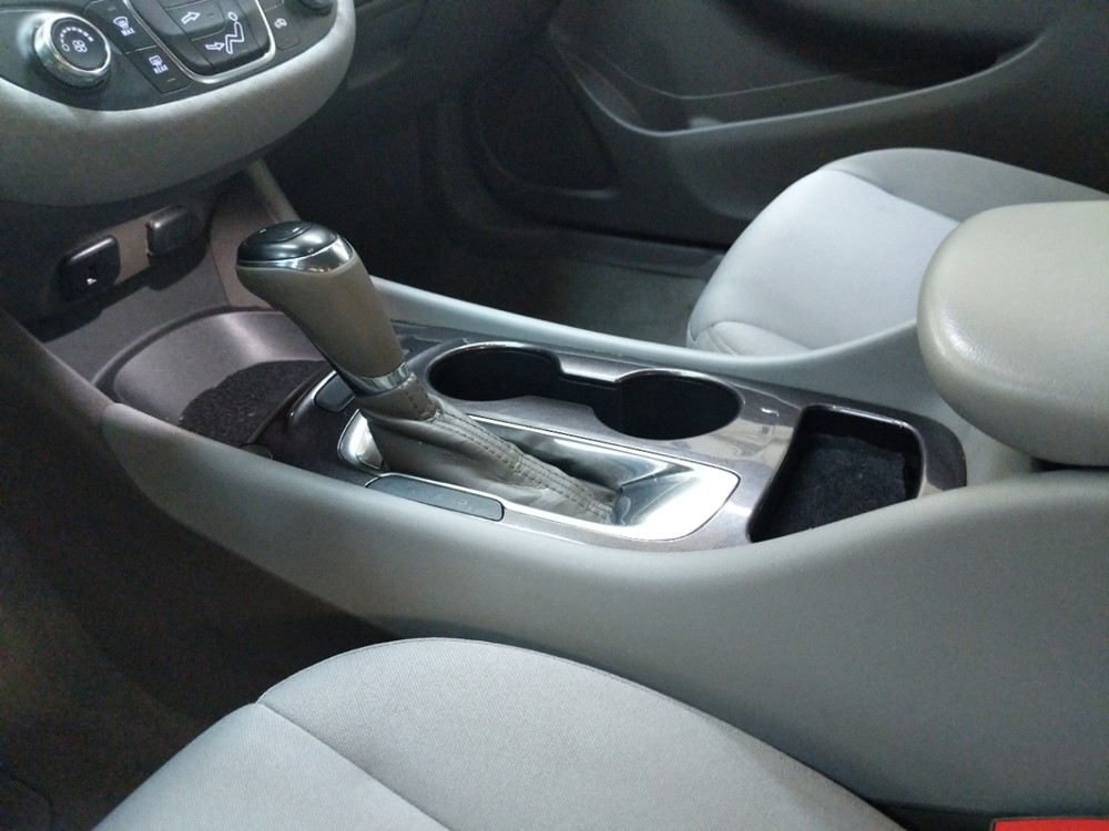 2016 Chevrolet Malibu - Center Console/Cup Holders