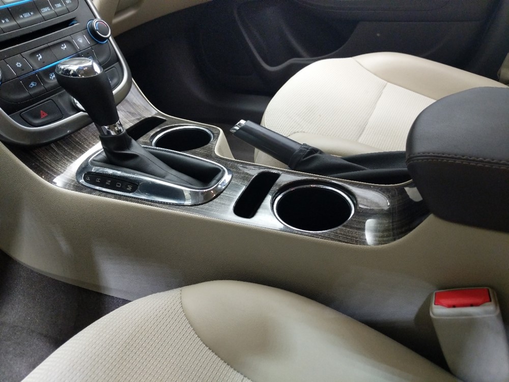 2015 Chevrolet Malibu - Center Console/Cup Holders