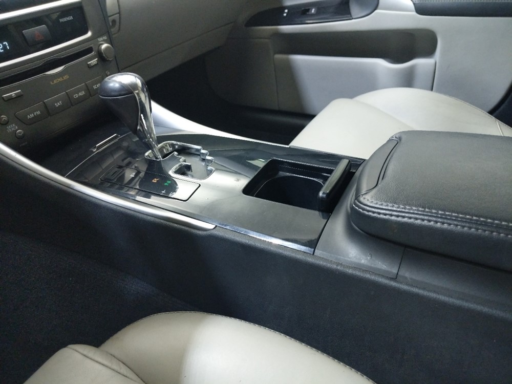 2012 Lexus IS 250 - Center Console/Cup Holders