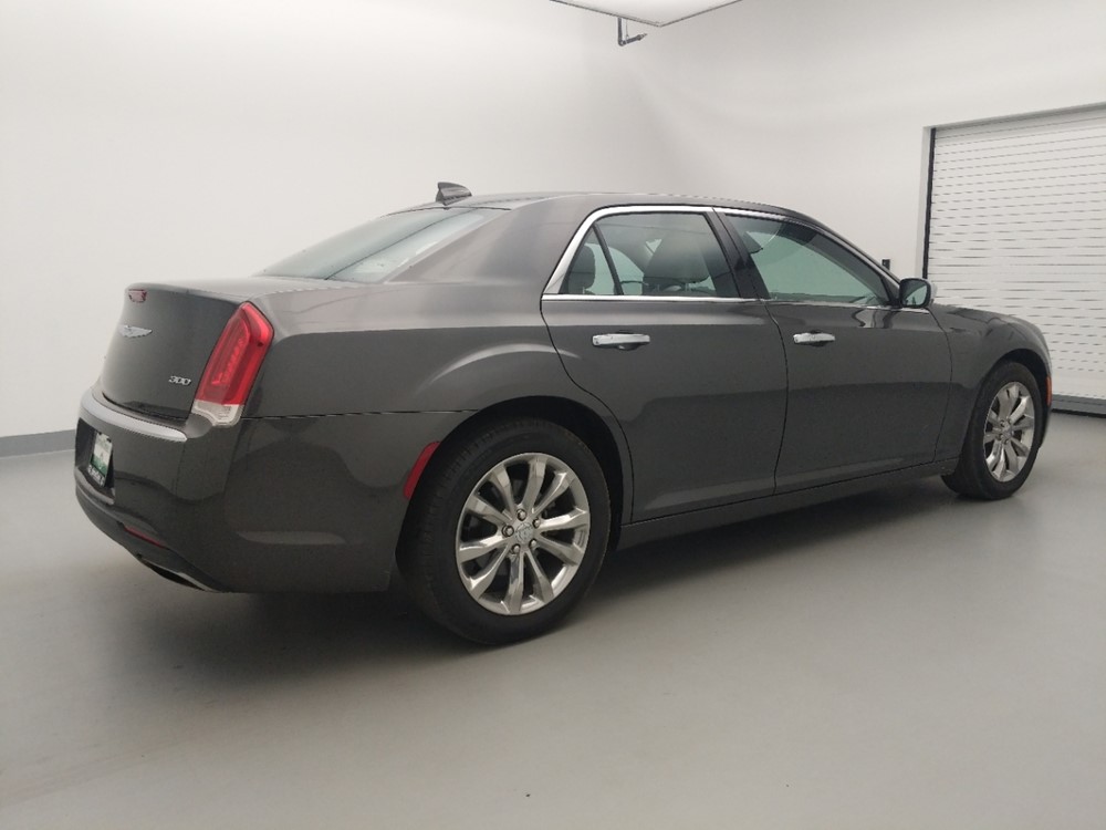 2018 Chrysler 300 - Passenger Rear Side