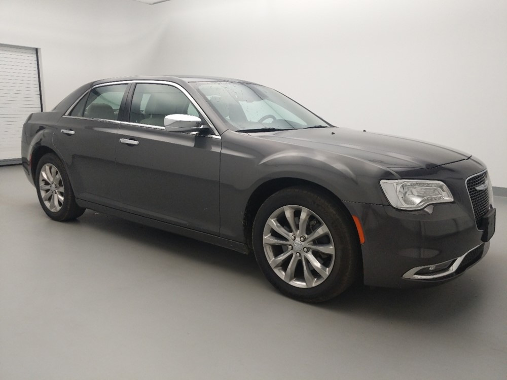 2018 Chrysler 300 - Passenger Front Side
