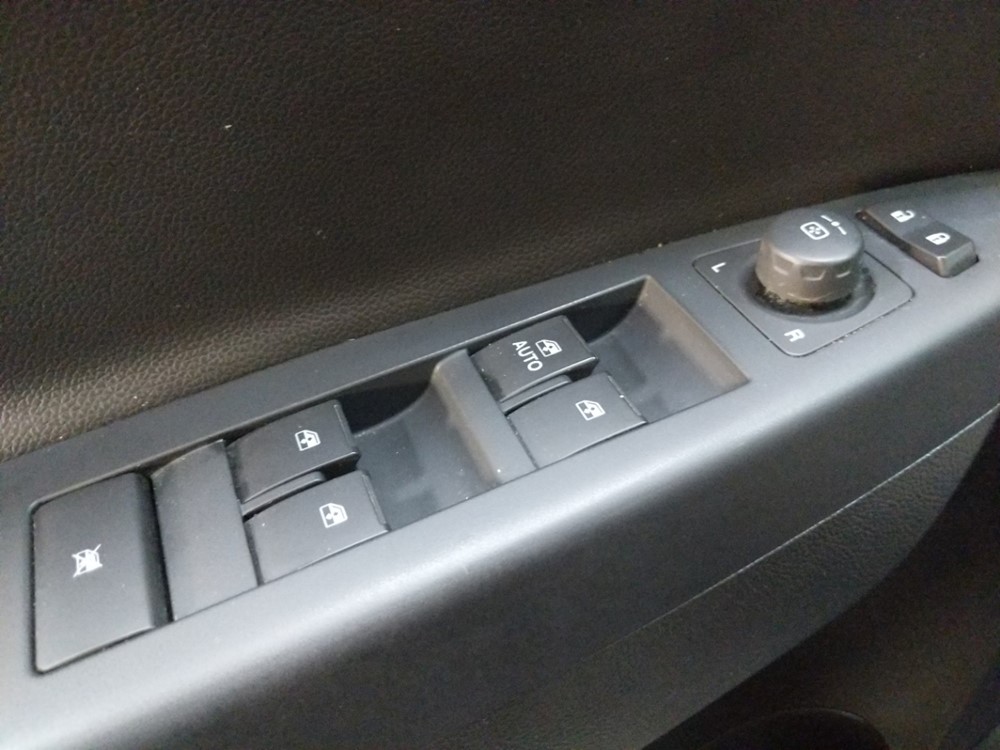 2014 Chevrolet Captiva - Driver Power Windows/Lock Control
