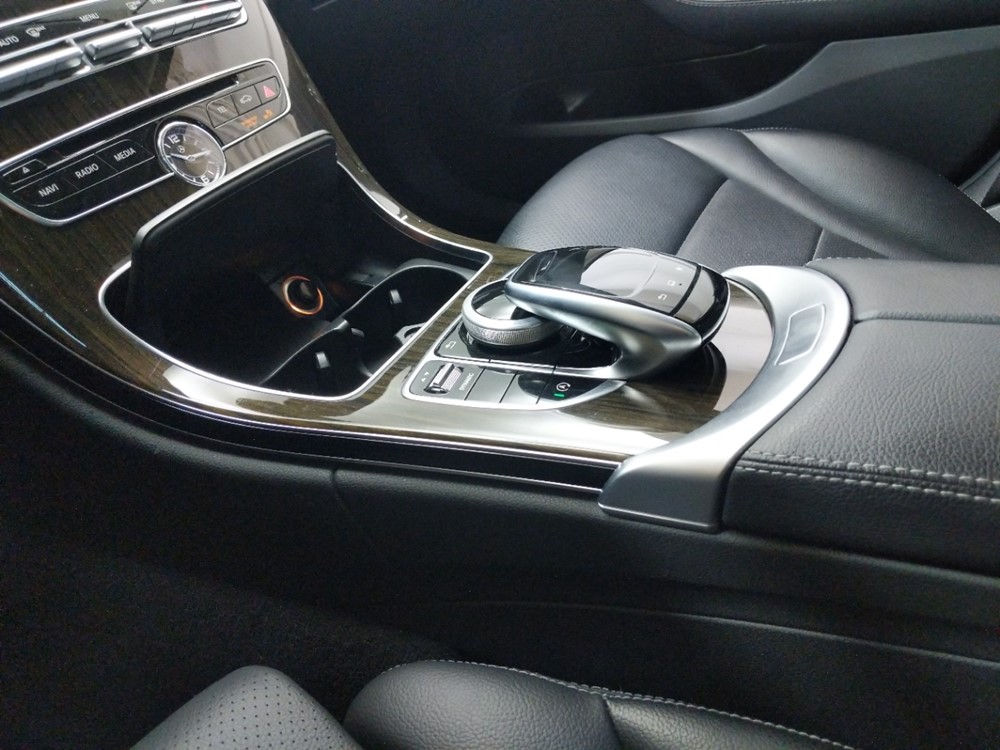 2016 Mercedes-Benz C300 - Center Console/Cup Holders