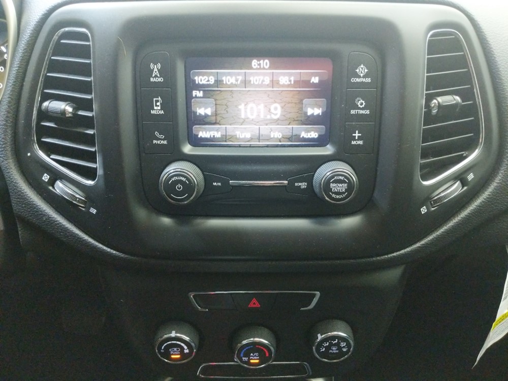 2018 Jeep Compass - Stereo Package